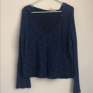 Mudd v-neck blue sweatshirt